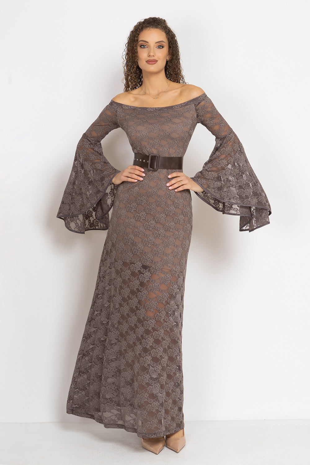 LONG FLORAL LACE DRESS WITH OFF-SHOULDER NECKLINE IN MOCHA - ESSENTIALS JIORO ДЪЛГА ДАНТЕЛЕНА РОКЛЯ В МОКА С ПАДНАЛИ РАМЕНА - ESSENTIALS JIORO