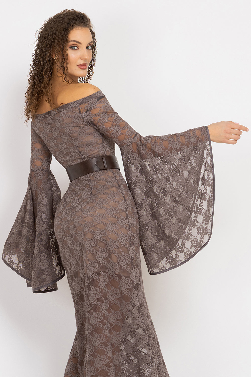 LONG FLORAL LACE DRESS WITH OFF-SHOULDER NECKLINE IN MOCHA - ESSENTIALS JIORO ДЪЛГА ДАНТЕЛЕНА РОКЛЯ В МОКА С ПАДНАЛИ РАМЕНА - ESSENTIALS JIORO