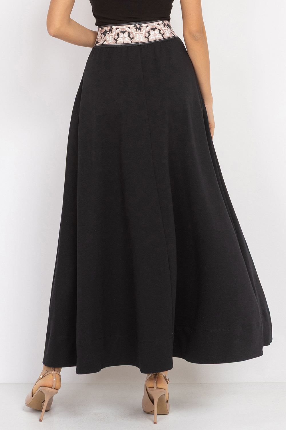 LONG BLACK COTTON SKIRT WITH ELASTIC WAIST AND SIDE POCKETS - ESSENTIALS JIORO ДЪЛГА ПОЛА ОТ ЧЕРНА ВАТА С ЛАСТИК В ТАЛИЯТА И СТРАНИЧНИ ДЖОБОВЕ - ESSENTIALS JIORO