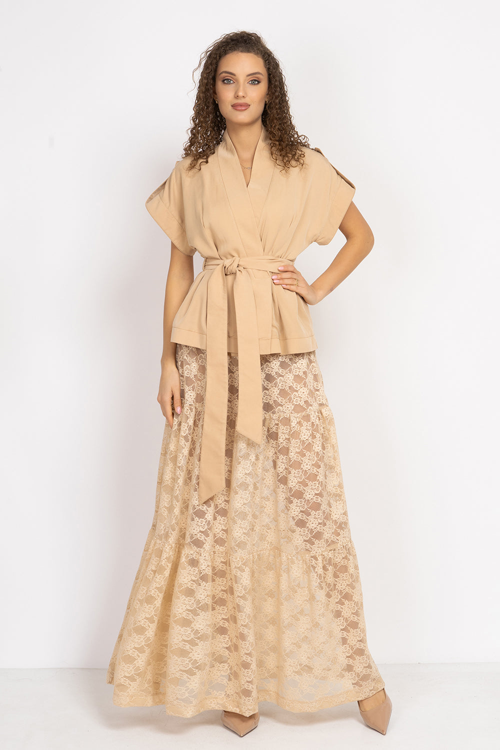 BEIGE SHORT-SLEEVE JACKET WITH BELT AND LINING - ESSENTIALS JIORO  САКО ОТ ЛИОСЕЛ ТИП КИМОНО С КЪС РЪКАВ И КОЛАН В БЕЖОВО - ESSENTIALS JIORO