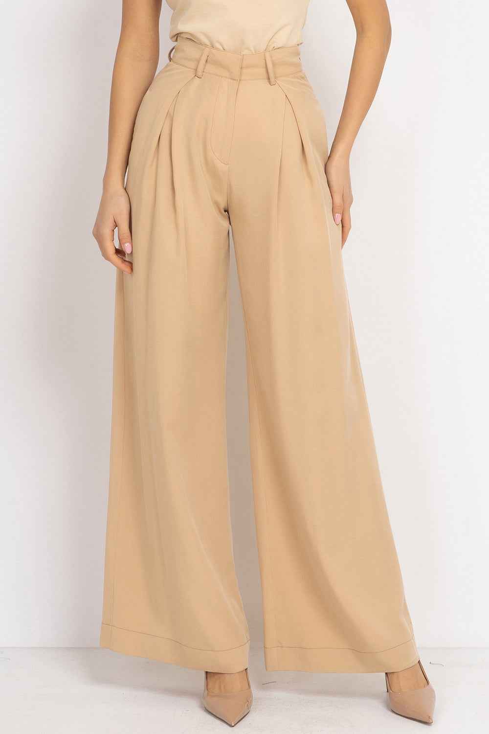 BEIGE LOOSE-FIT LYOCELL PANTS WITH PLEATS - ESSENTIALS