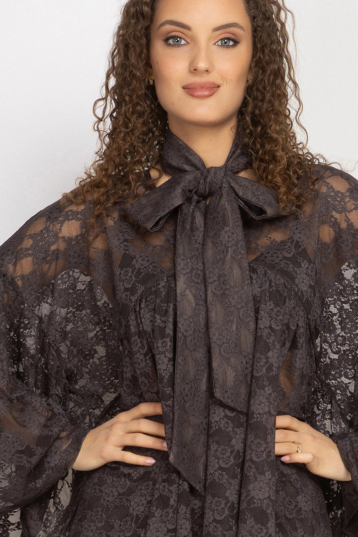 ASYMMETRIC LACE TUNIC WITH GATHERED DETAILS ESPRESSO - ESSENTIALS JIORO АСИМЕТРИЧНА ДАНТЕЛЕНА ТУНИКА С НАБОРИ В ЕСПРЕСО – ESSENTIALS JIORO
