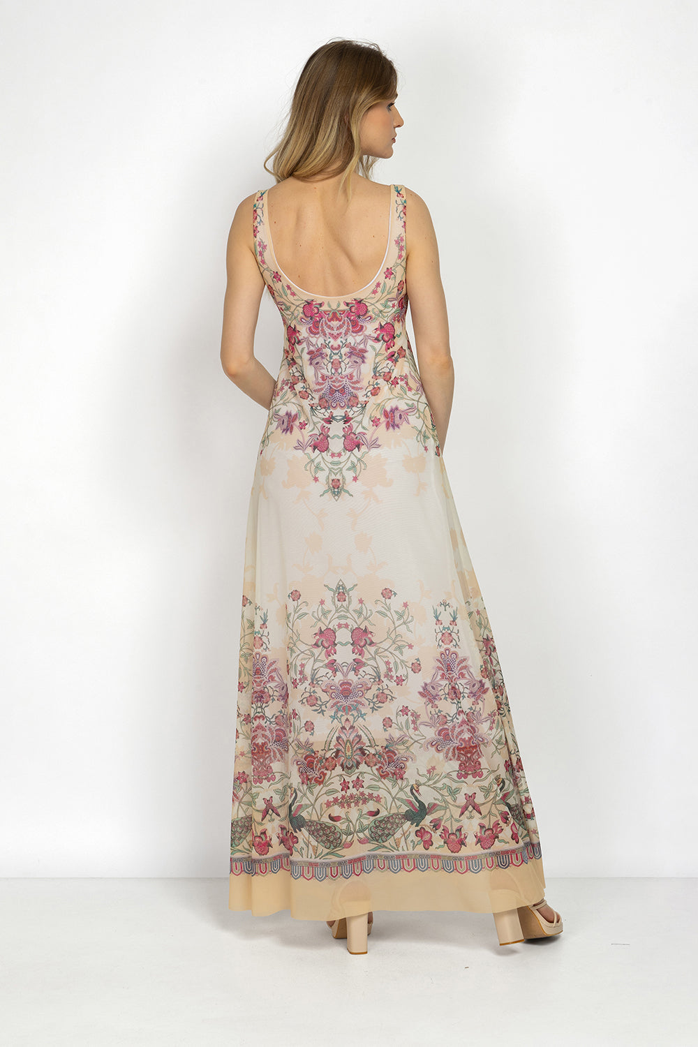 SLEEVELESS LONG MESH DRESS WITH SOFT MODAL LINING - PAISLEY RED JIORO ДЪЛГА РОКЛЯ БЕЗ РЪКАВ ОТ МРЕЖА С ПОДПЛАТА ОТ ФИН МОДАЛ - PAISLEY RED JIORO