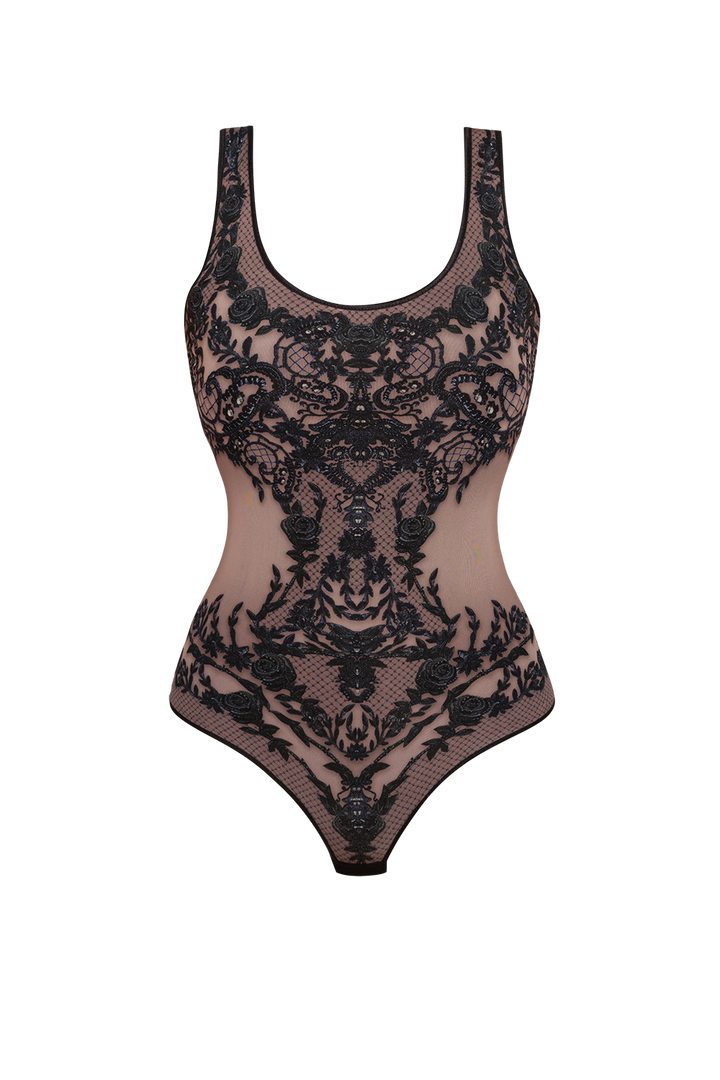 SLEEVELESS MESH BODYSUIT WITH DEEP SCOOP NECKLINE AND MODAL LINING - GRAFFITI POWDER JIORO БОДИ ОТ МРЕЖА БЕЗ РЪКАВИ С ДЪЛБОКО ОБЛО ДЕКОЛТЕ И ПОДПЛАТА ОТ МЕК МОДАЛ - GRAFFITI POWDER JIORO
