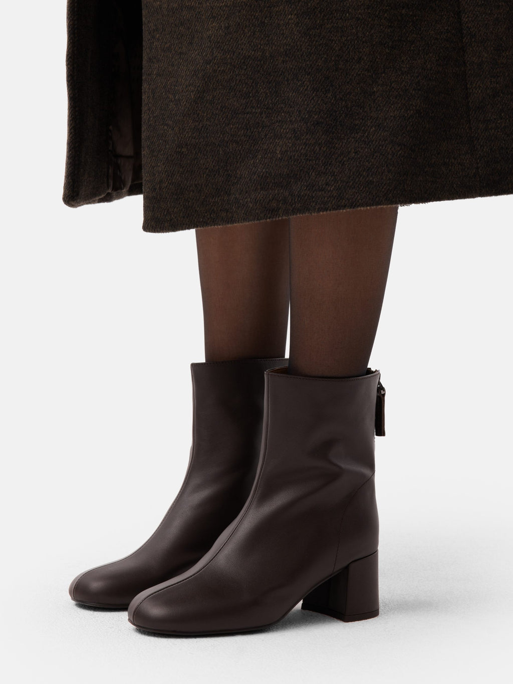 5425f44ec79ec2f4859b41d72ee102ff