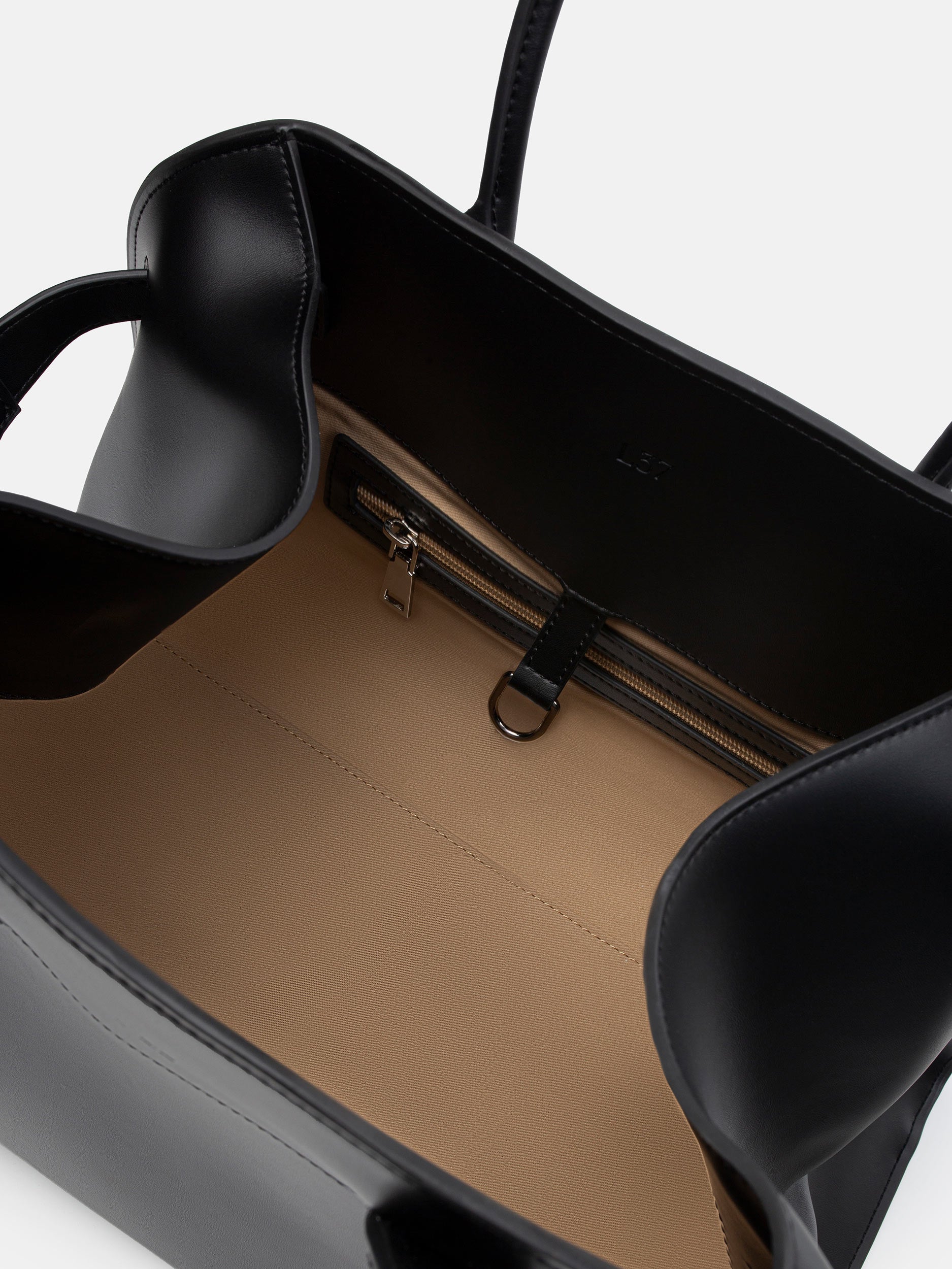 b98b3635bc398bb3baccfb4366e63a1e