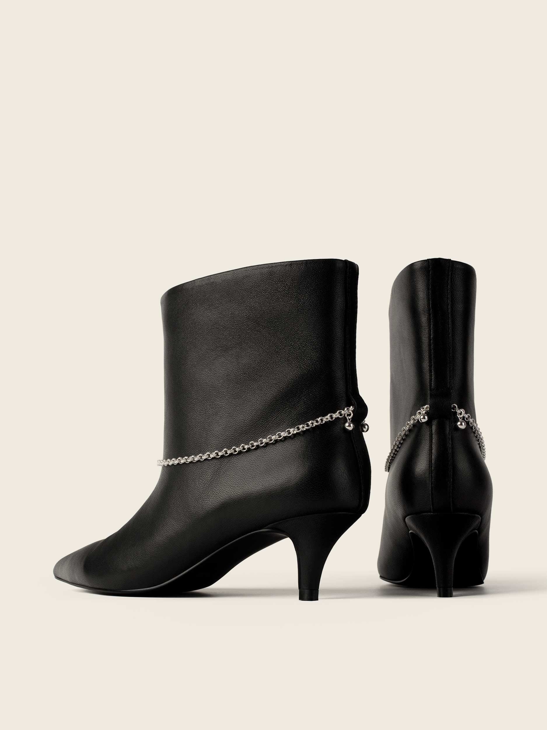 266b1c7f2f319f47be954d3aa7d37f9b