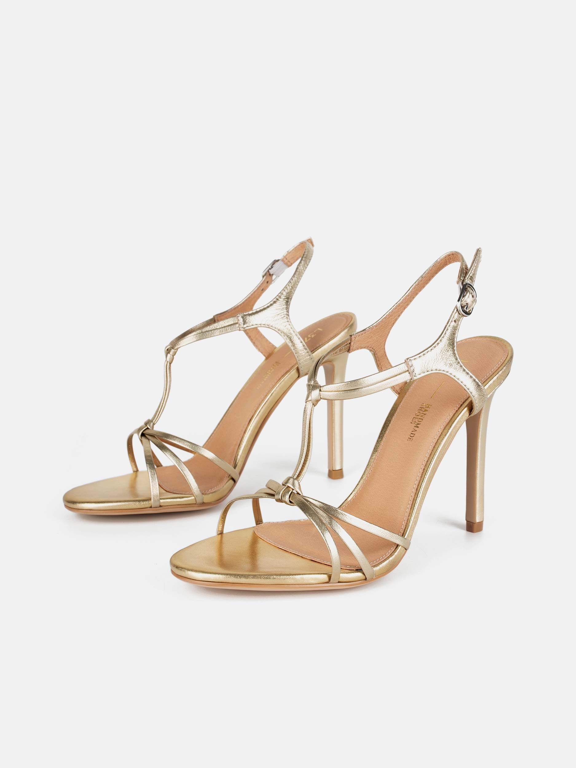 77925a319cc57cb3cb4bf0e1e83ca8c2