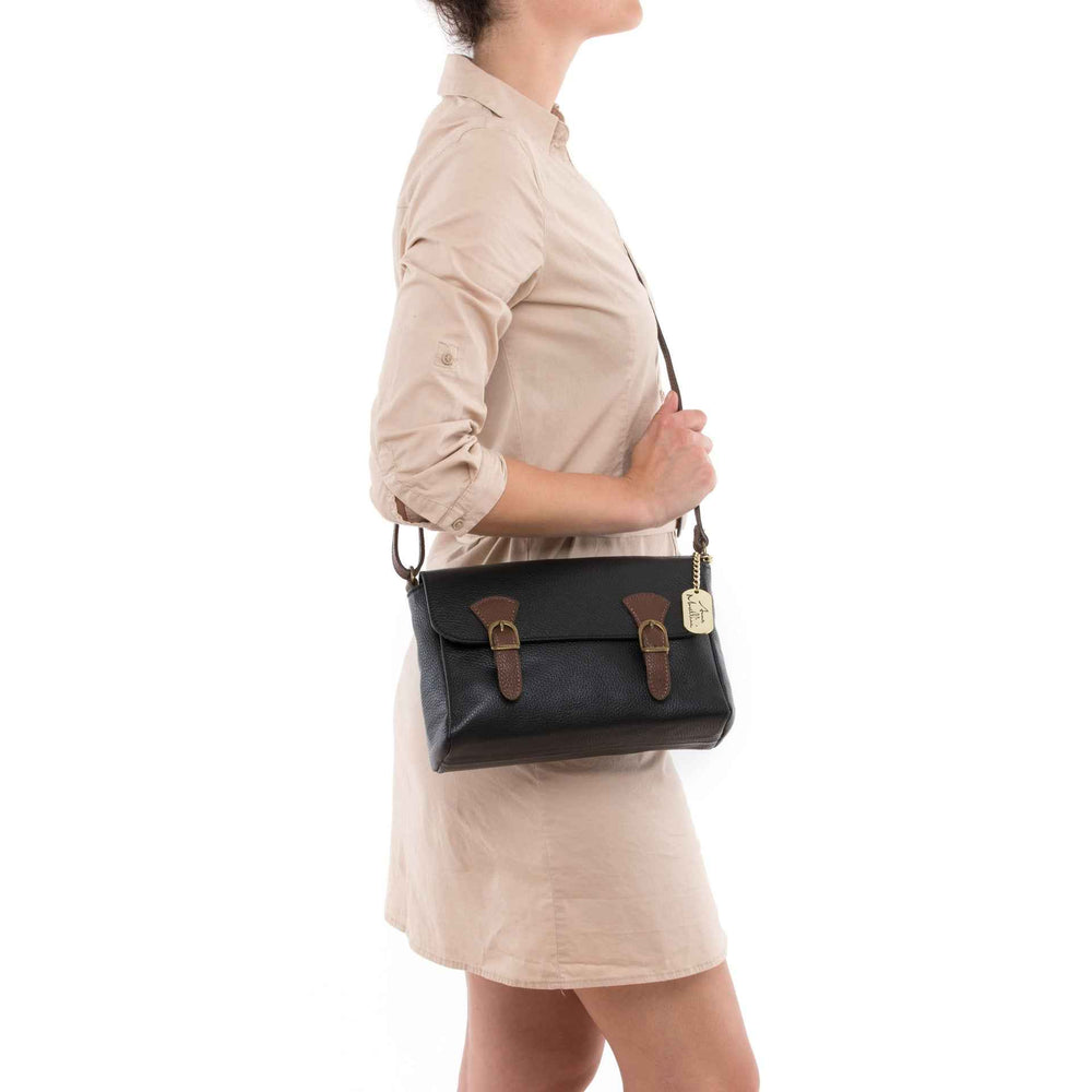 Clementina- WB113614-BLACK-TAN (15)