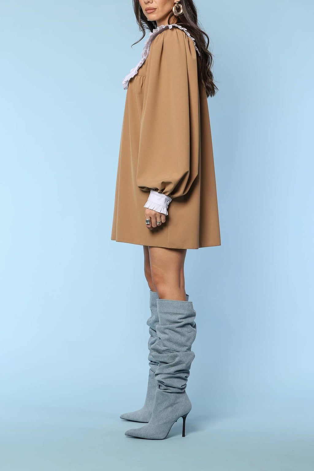 YVN MINI-ROBE SOPHISTIQUÉE À COL CONTRASTÉ