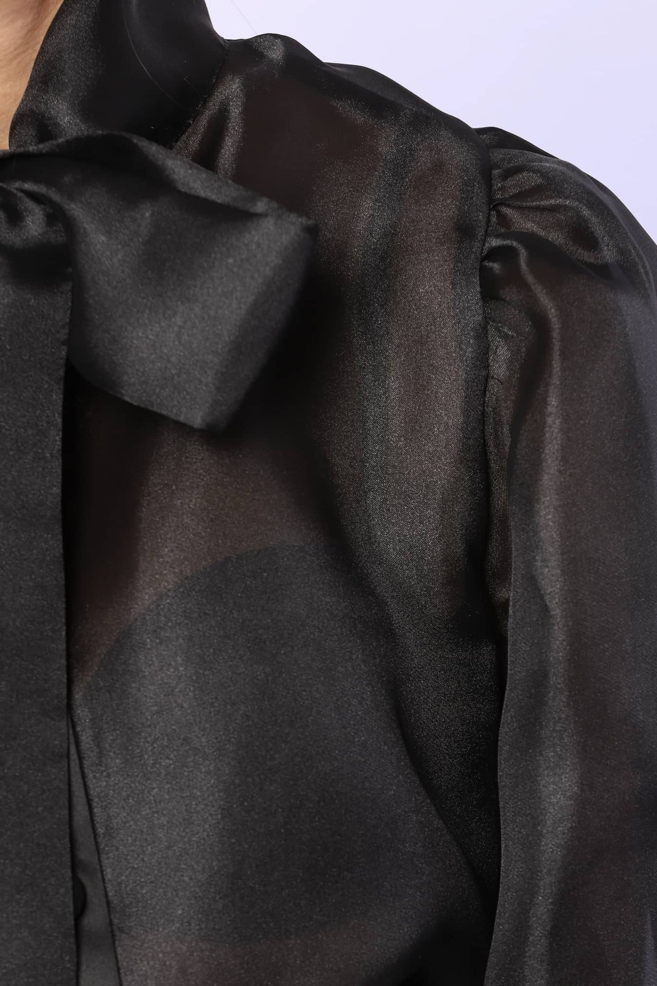 CHEMISE À NŒUD EN ORGANZA DE STYLE VICTORIEN YVN