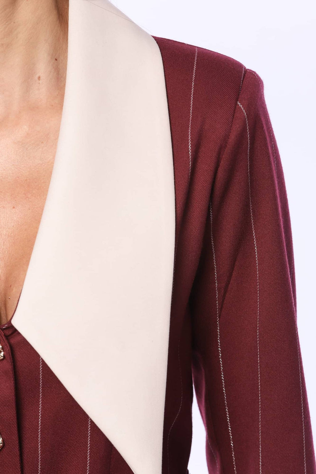 Robe mi-longue à col pointu YVN Vintage Charm