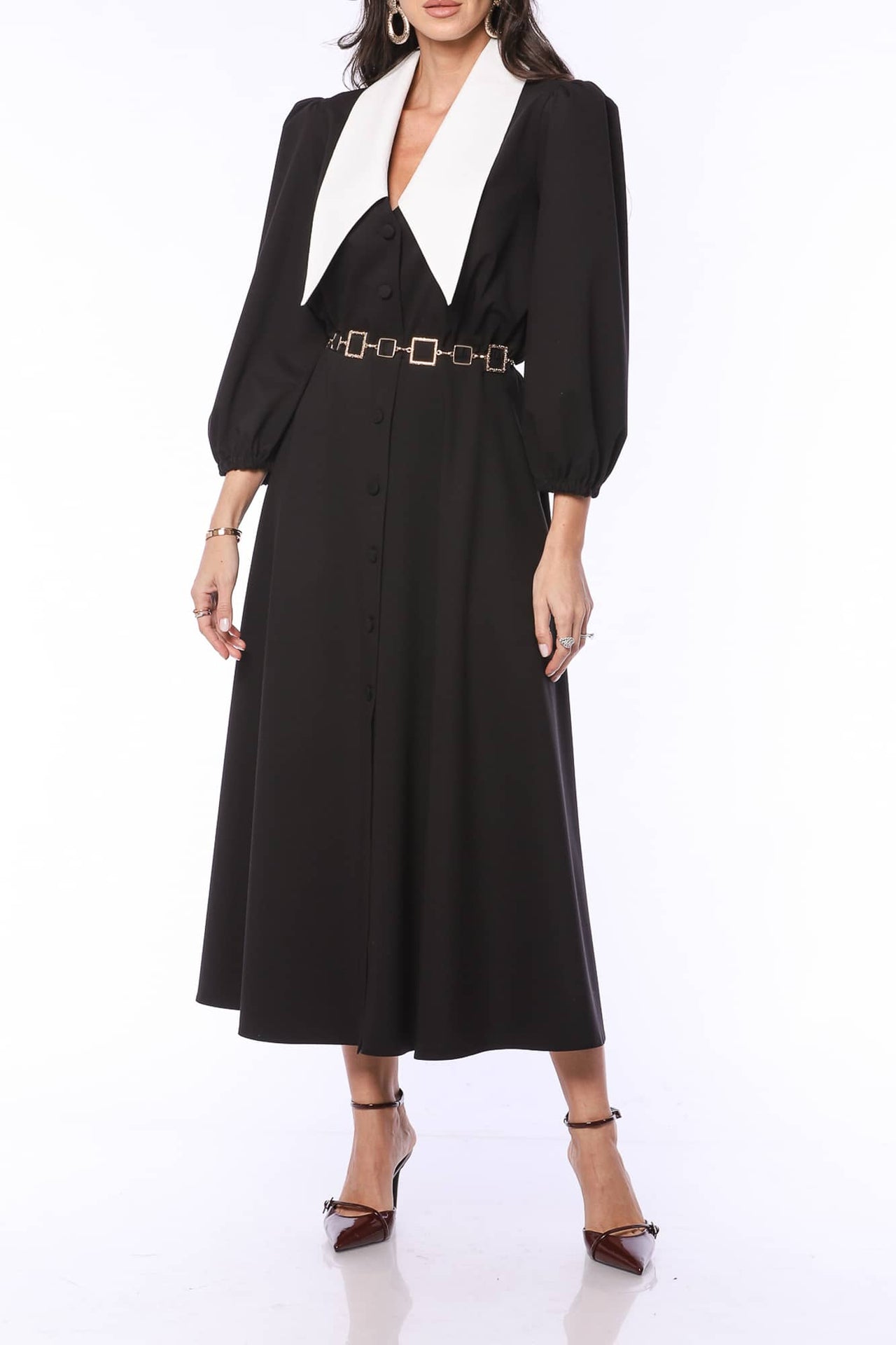 Robe mi-longue rétro romantique à col YVN