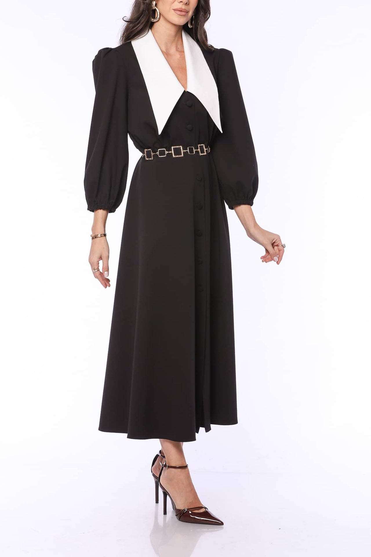 Robe mi-longue rétro romantique à col YVN