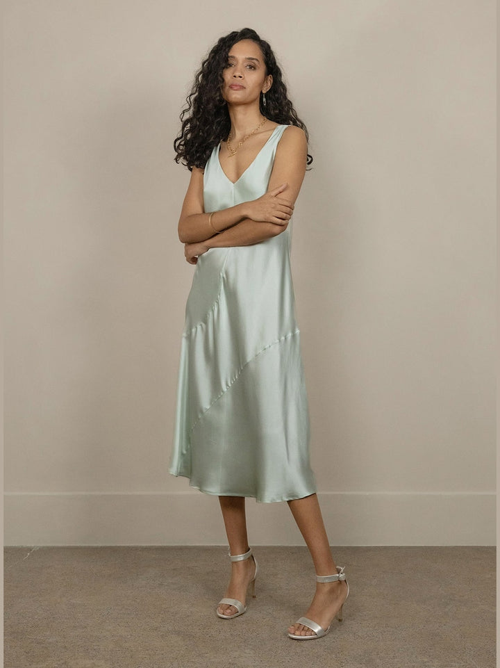 LORA GENE - CAMILLE V-NECK SILK DRESS - Fashion Roots