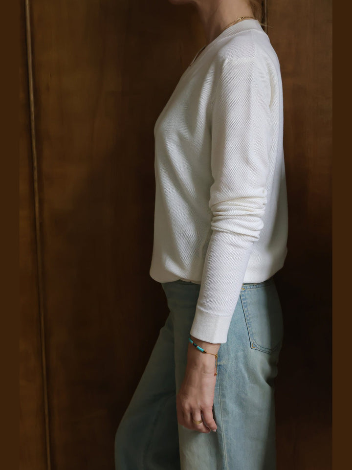 GENE - Ivory Frame V-Neck Sweater - Fashion Roots