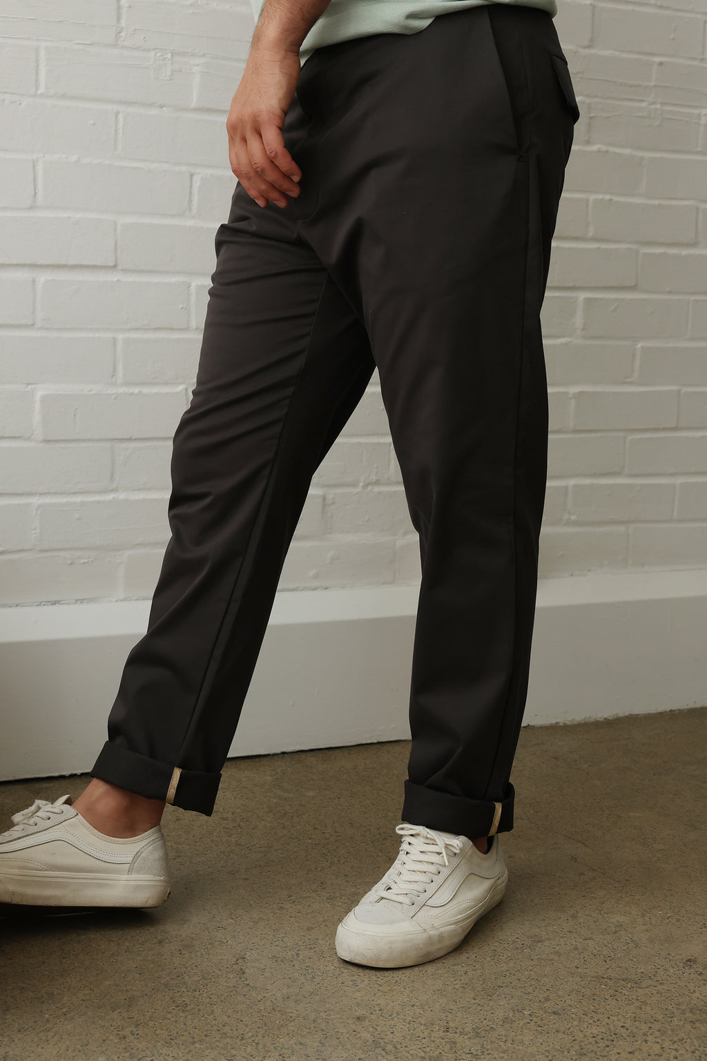 The Onyx Jude Cotton Trouser