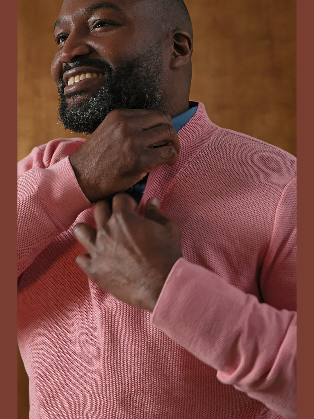 GENE - Pink Frame V-Neck Sweater - Fashion Roots