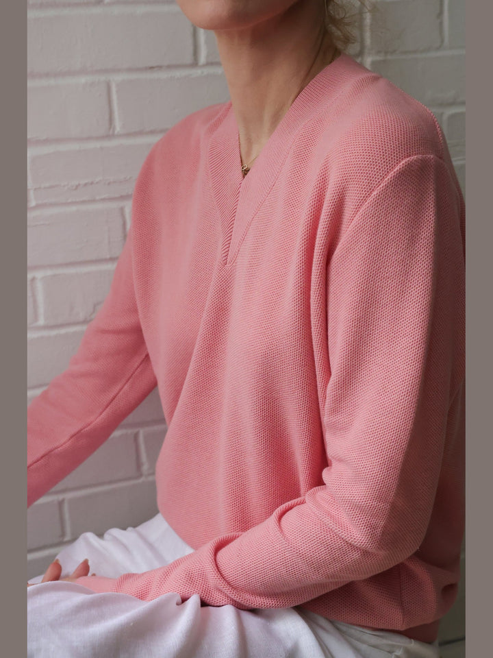 GENE - Pink Frame V-Neck Sweater - Fashion Roots