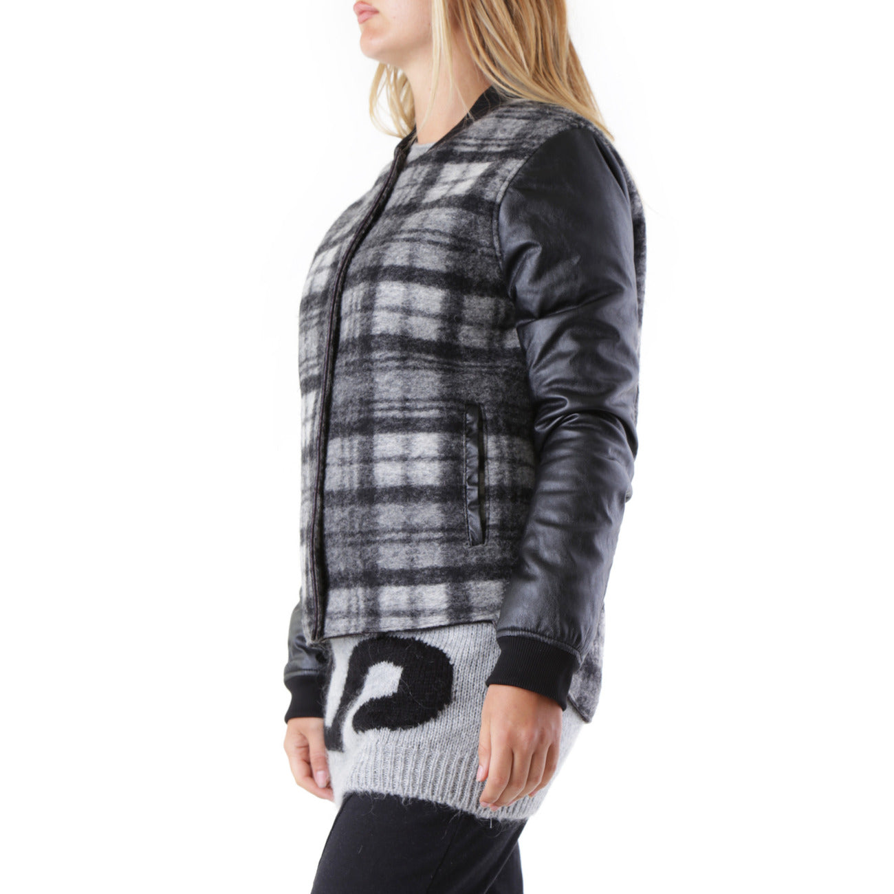 525 - 525  Women Blazer