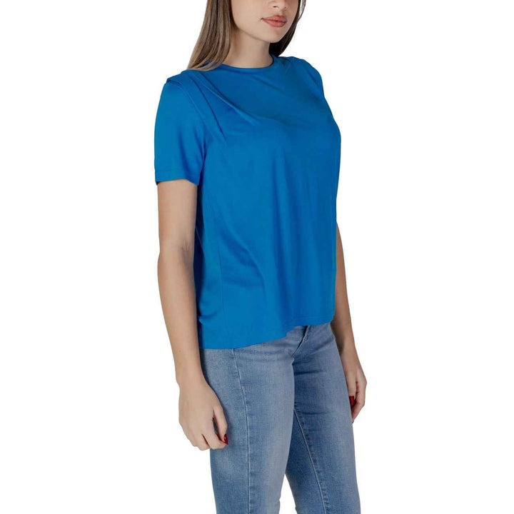 B.young - B.young  Women T-Shirt
