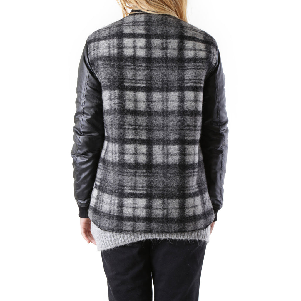525 - 525  Women Blazer